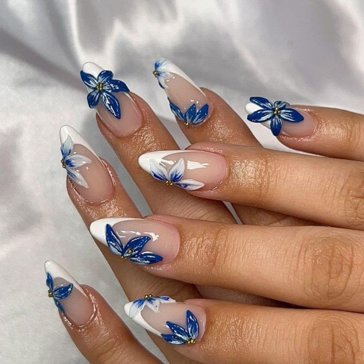 Nail Art 2025: Avant-Garde Innovations at Le Salon Doré